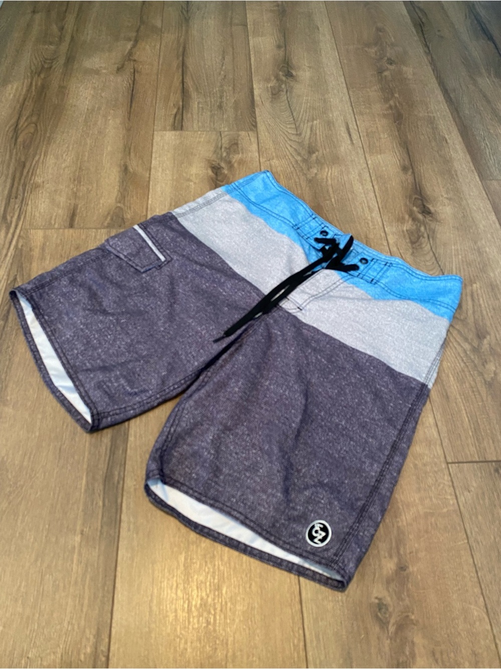Men’s Swim Short Lot - Picture 4 of 10